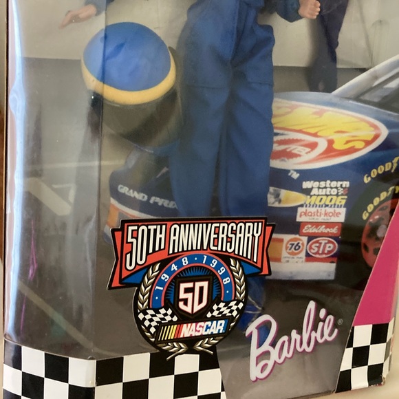 New Nascar 50th Barbie Special Collector’s Edition - Picture 7 of 7